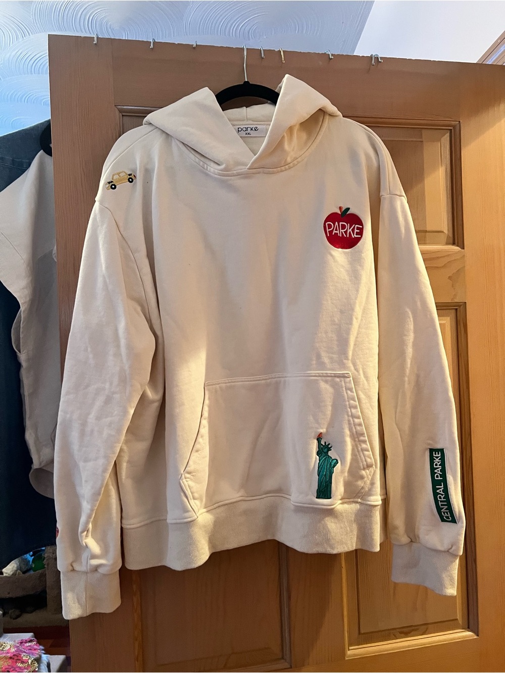 Parke Cream Graphic Hoodie with Embroidered Icons  🍎XXL